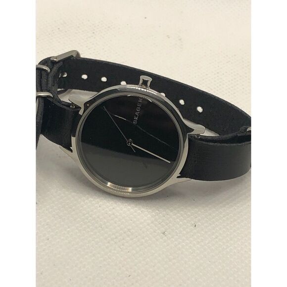 Skagen SKW2673 Women's Black Leather Analog Black Dial Quartz Wrist Watch OL131 - Picture 4 of 8